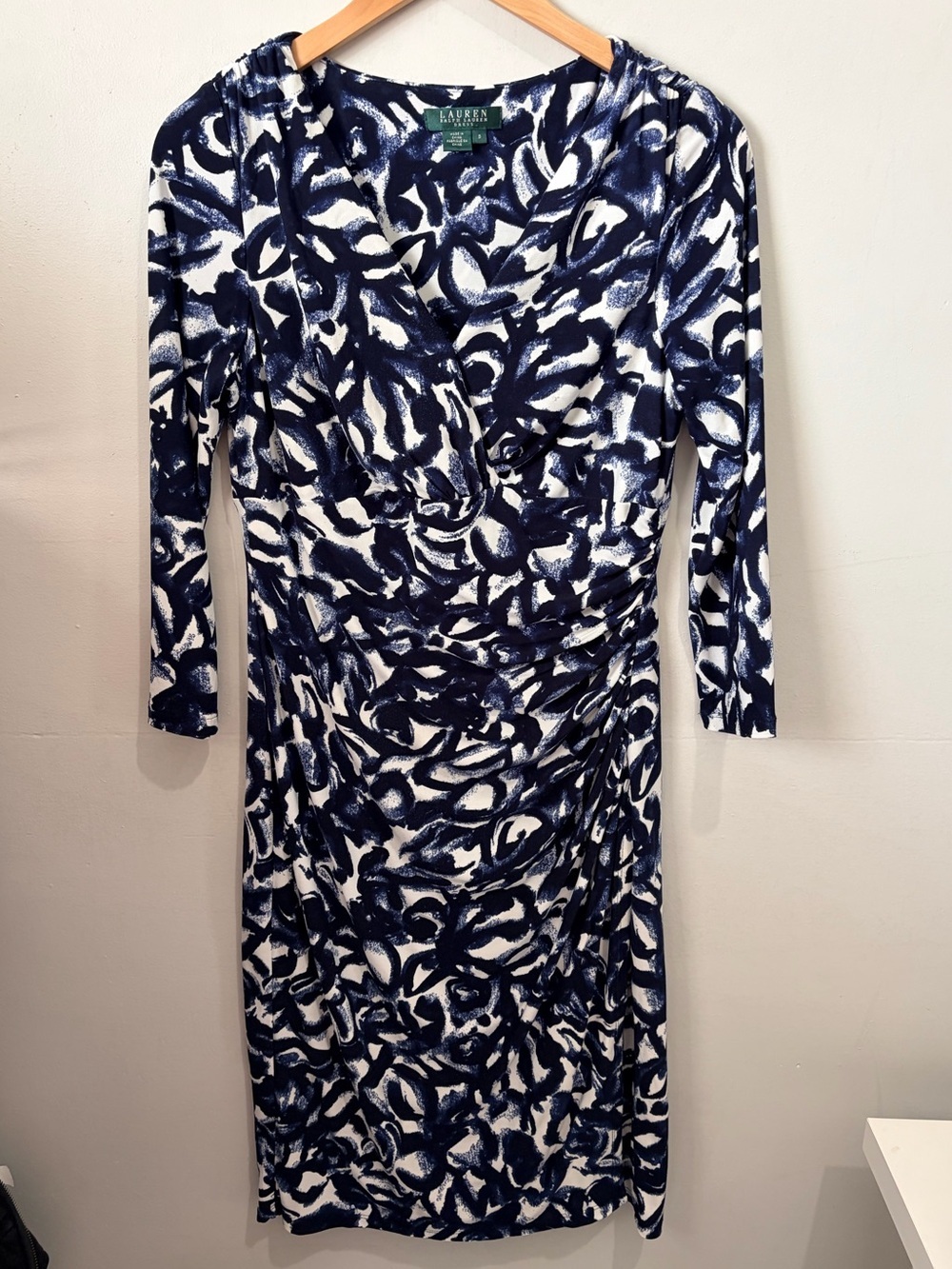 Lauren Ralph Lauren Navy Blue White Abstract Print Ruched Sheath Dress Size 8